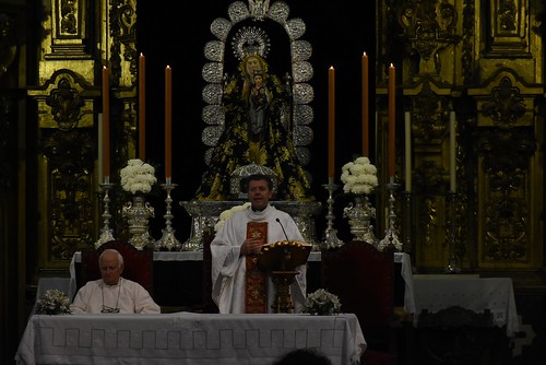 Santa Ana en las misas de difuntos de Santa María Magdalena