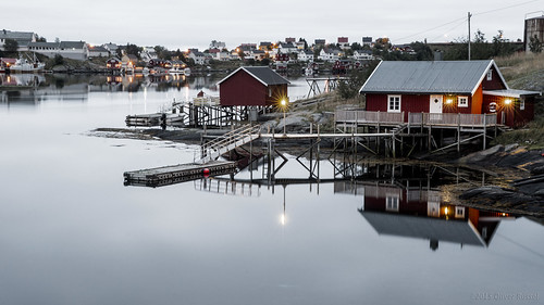longexposure nightphotography houses sea reflection water norway sunrise lights village widescreen calm desaturation fjord serene oru 169 lofoten reine 2015 belcanto