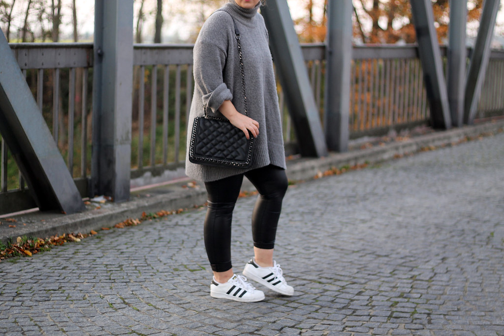 outfit-modeblog-fashionblog-deutschland-top-grau-sweater-herbst-look