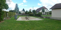 Lachapelle-sous-Chaux, à l-arrière de l-école - Photo of Errevet
