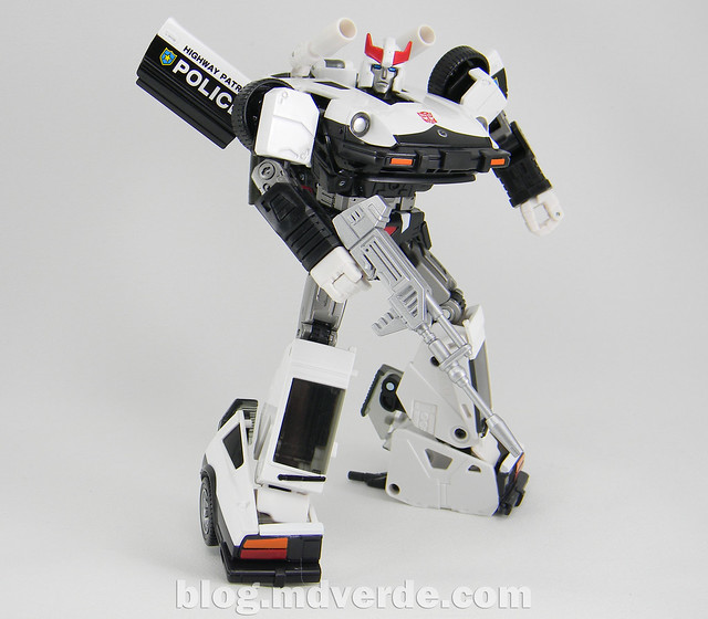 Transformers Prowl Masterpiece - modo robot