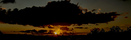 city light sky urban orange sun sunlight clouds sunrise nikon afternoon outdoor silhouettes santiagodecompostela nikonflickraward treeswithbacklight