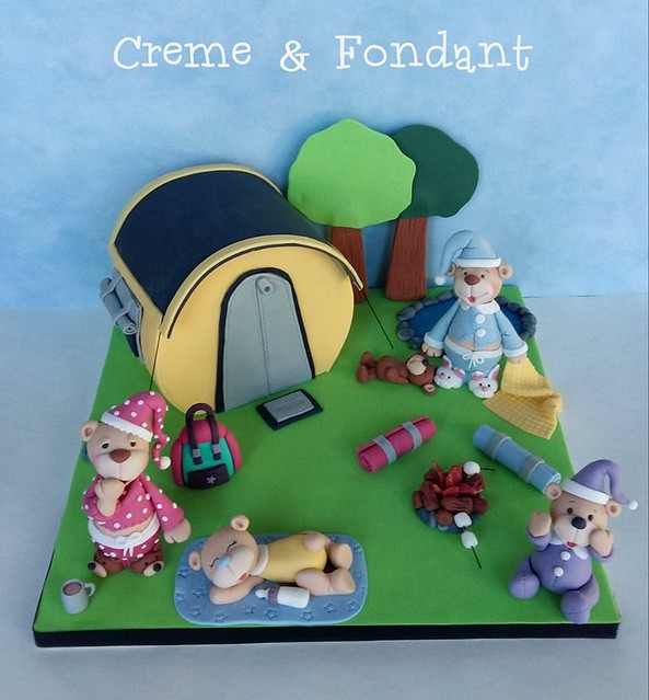 Camping Cake by Creme & Fondant
