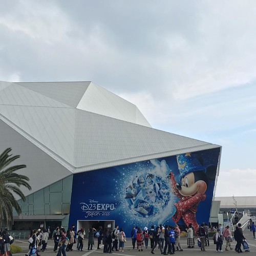 では、東京ディズニーリゾートの演目へ。ある意味D23 Expo “Japan” 2015のスタートはこれから。 #tw