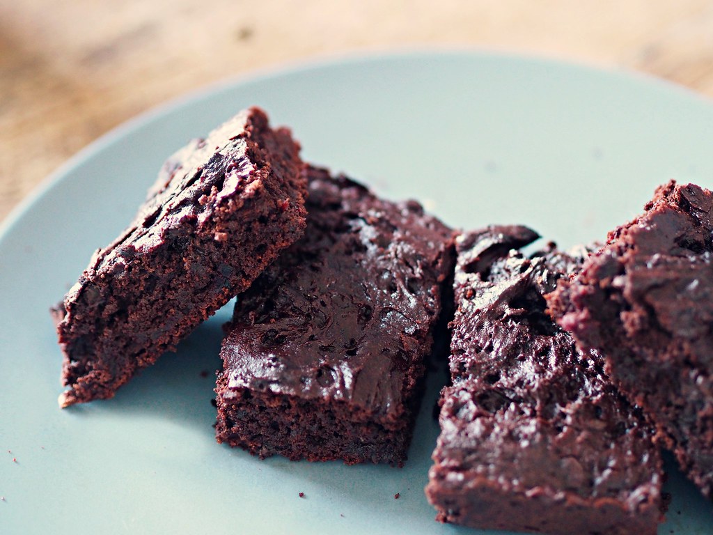 3 of the best Healthy brownie recipes the little magpie 2