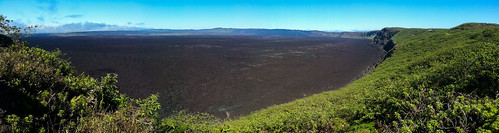volcano ecuador panoramic caldera shield ec shieldvolcano islaisabela islasgalápagos