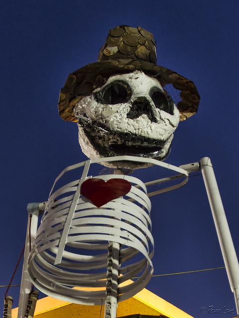 Downey Día de Muertos skulls