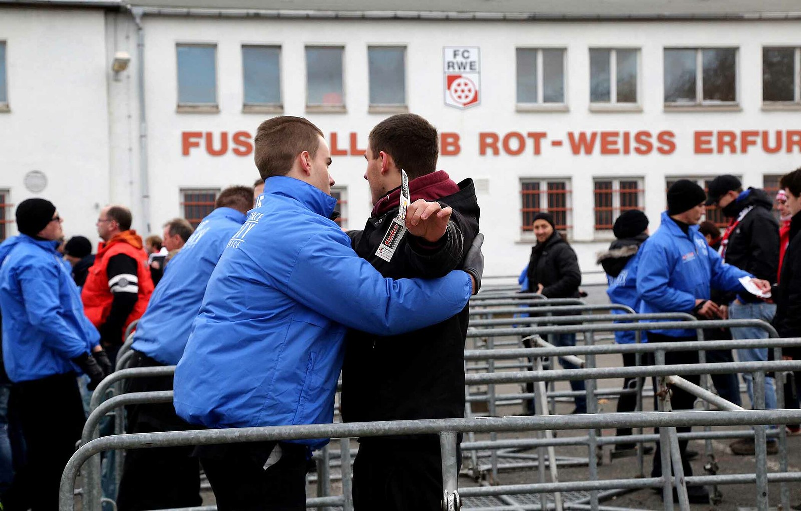 21.11.2015  FC Rot-Weiss Erfurt vs. F.C. Hansa Rostock 3-2 , Foto: Frank Steinhorst-www.clickandburn.de