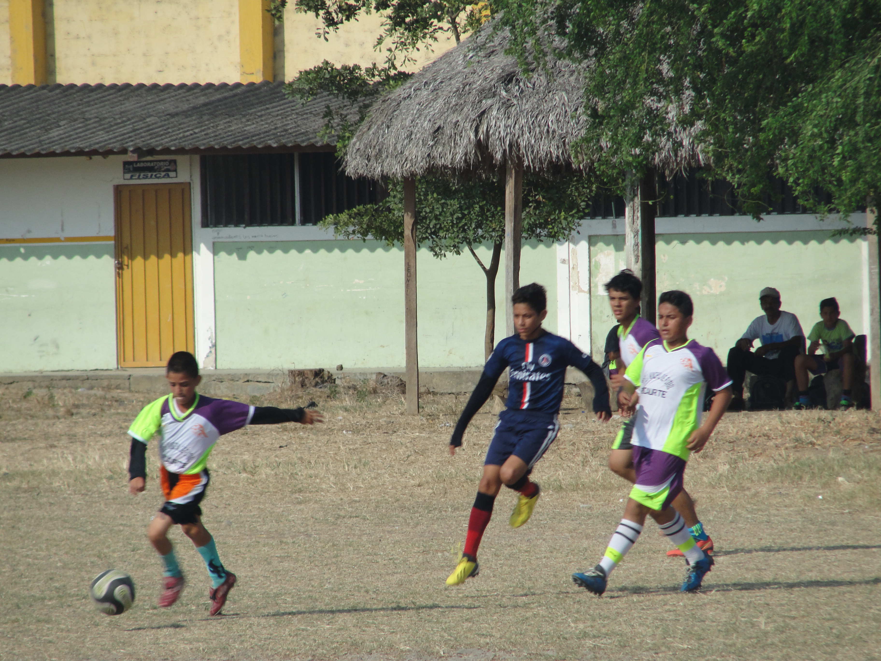 Fútbol infanto juvenil