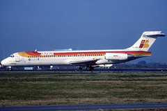 Iberia MD-87 EC-GRO BCN 24/12/1999
