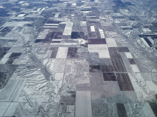 usa snow landscape colorado farm unitedstatesofamerica fromabove fields lookingdown aerialphotography windowseat iphone5
