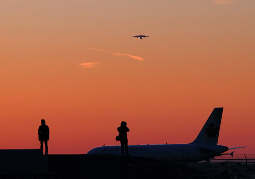 sunset planespotter canon 80d canada air sky ciel dusk sigma exterior airport yul dorval montreal