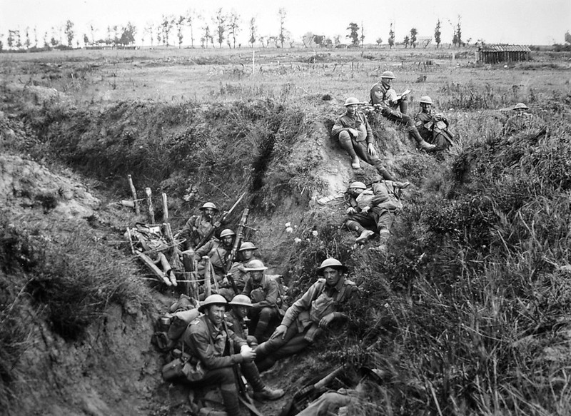 Members of the 6th Battalion in August 1918 near Lihons during the Battle of Amiens.