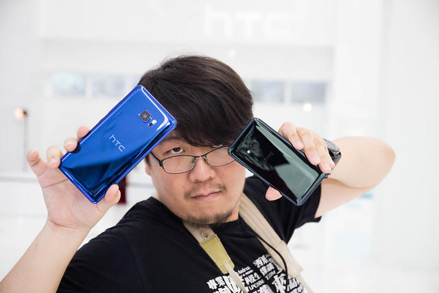3D 水漾玻璃！ HTC 2017 新設計新機 U Ultra 、 U Play 發表會快速動手玩！大圖！ @3C 達人廖阿輝