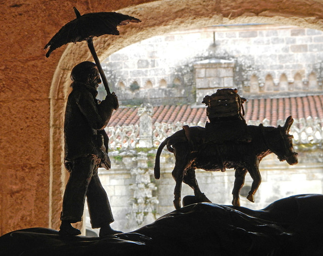 Wonderful bronze sculptures capture an earlier era at the permanent exhibition at the Parador on the Rio Sil