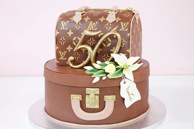 Cake Box and LV Bag by CookiesParadise