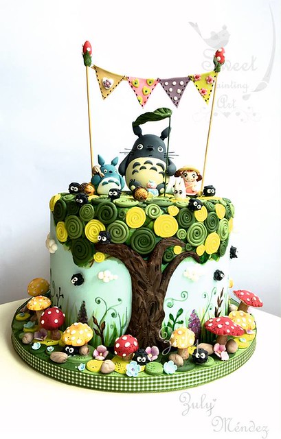 Totoro Cake by Sweet Art Painting