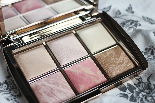 hourglass ambient edit
