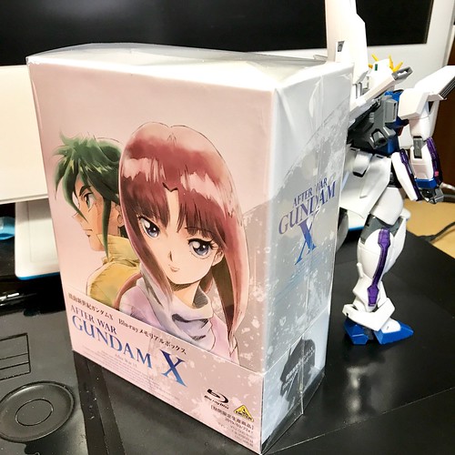 Memorial Box Mobile New Century Gundam X Blu-ray -display