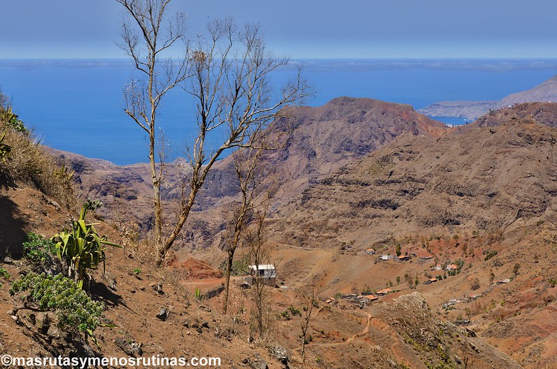 Una  vuelta a la Isla Santiago - CABO VERDE en clave de sol (4)