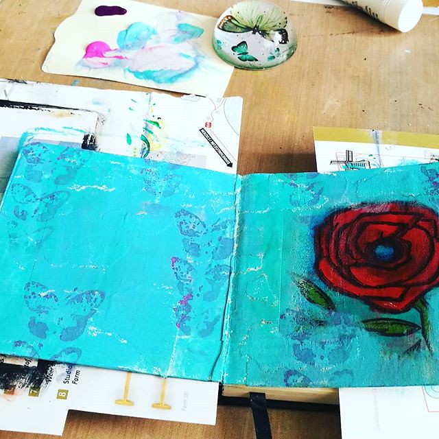 WIP in my mini pocket journal with #octopodefactory stamps @tcwstencils stencils and @liquitexofficial paints. #mixedmediatechniques #mixedmediaart #artjournalpage #artistofinstagram #rubberstamping #stencils #colorcoordination