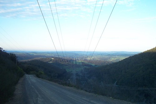Aftermath: 2009MAY02, Bowden Spur, Strathewen looking towards Kinglake West