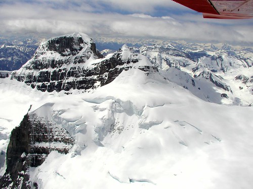 canada geotagged flying events scenic places vista banff activities aerialphotograph score40