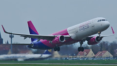 Airbus A321-231 / Wizzair / HA-LXQ