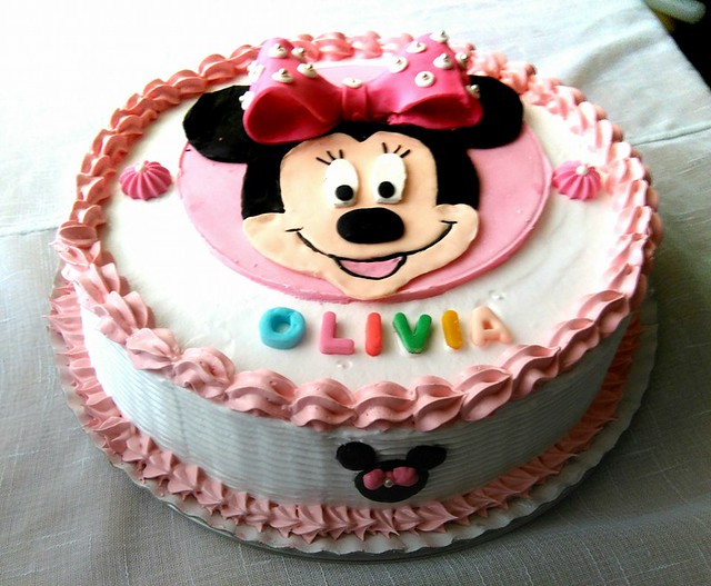 Mickey Mouse Theme Cake by Reposteria y pasteleria Ligasa