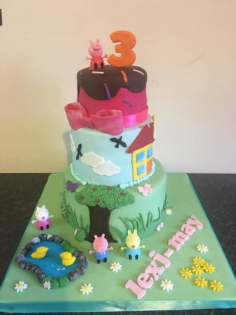 Cake by Vicky's cakes