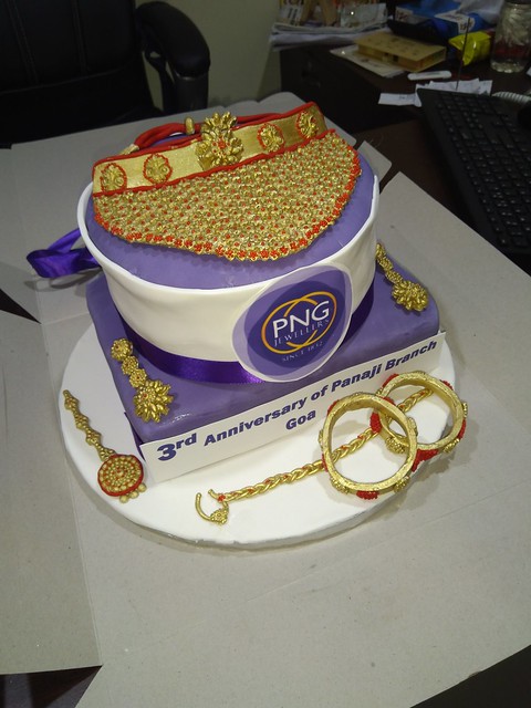 Indian Jewellery Cake by Ashwini Prashil Mardolkar of Swatee Bakes