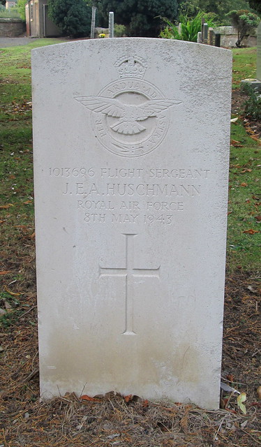 War Grave 9,  Cockpen and Carrington Kirkyard