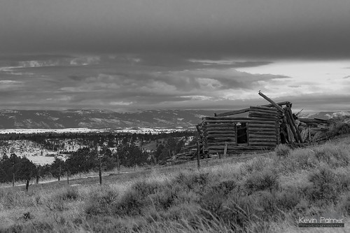 custernationalforest montana march spring evening nikond750 nikon180mmf28 telephoto clouds old homestead abandoned house home cabin quietus snow fence backandwhite monochrome