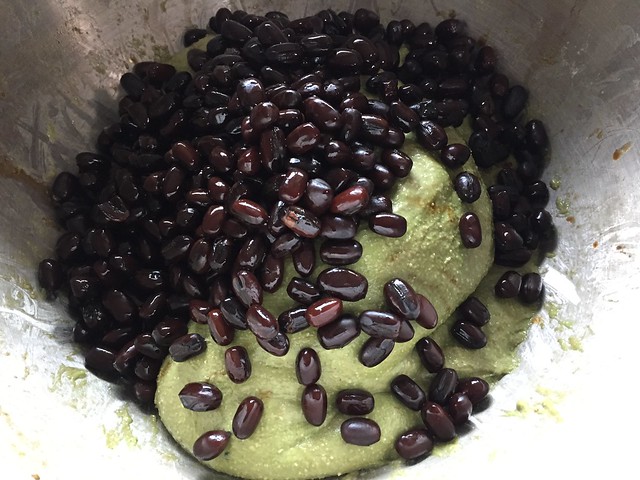 Mixing adzuki beans
