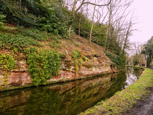 Worcestershire - Cookley - Staffordshire and Worcestershire Canal