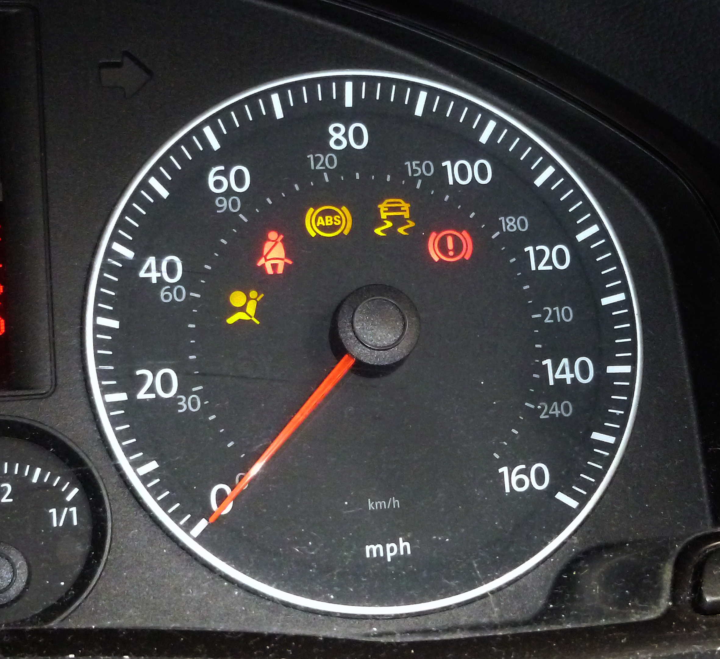 Question ESP 2006 golf plus no light on dash and button off lit up