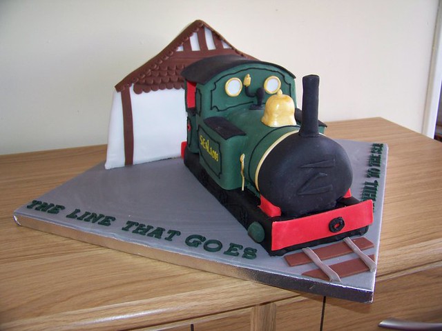 Cake by Lynsey's Cakes