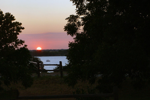 park sunset lake geotagged texas waco august 2006 lakewaco geolat31525439 geolon97226316