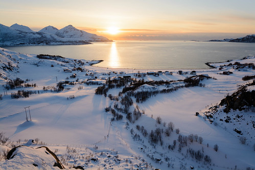 grøtfjord kvaløya snow snø solnedgang sunset vinter winter