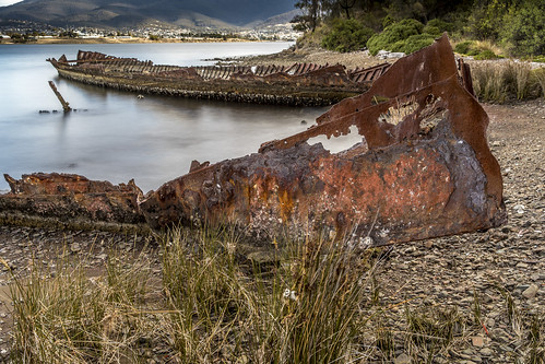 river boat wreck derwentriver tasmania water rust shore