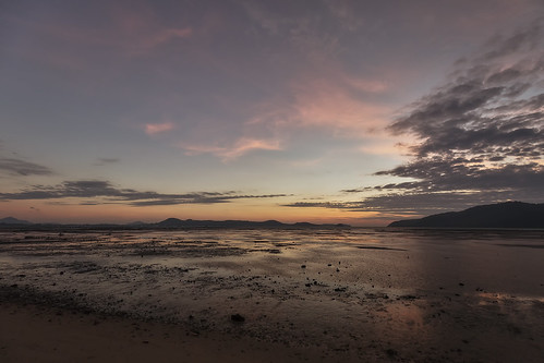 2018 phuketisland thailand island phuket dawn sunrise daybreak sea sand sky clouds lowtide tambonrawai changwatphuket th