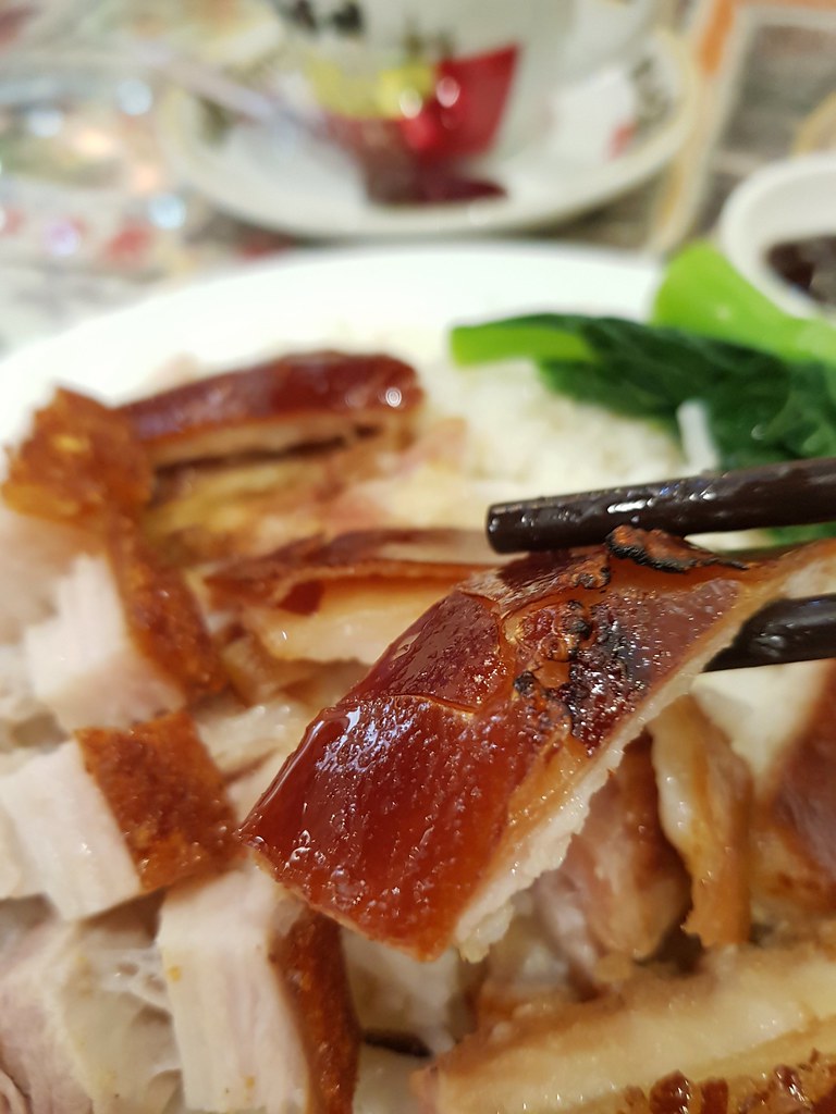 乳豬配燒肉加鹹蛋 奶茶 $119 @ 興發餐廳 Hing Fat Restaurant at 尖沙咀 Tsim Sha Tsui at 亞士厘道 Ashley Road