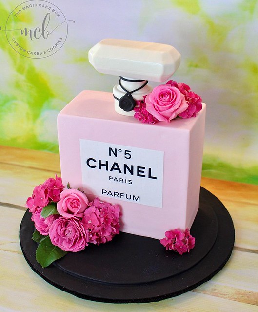 Chanel Parfum by The Magic Cake Box