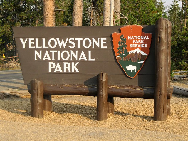 Costa oeste de Estados Unidos: 25 días en ruta por el far west - Blogs de USA - Llegada a Yellowstone, el paraíso sobre el volcán (4)