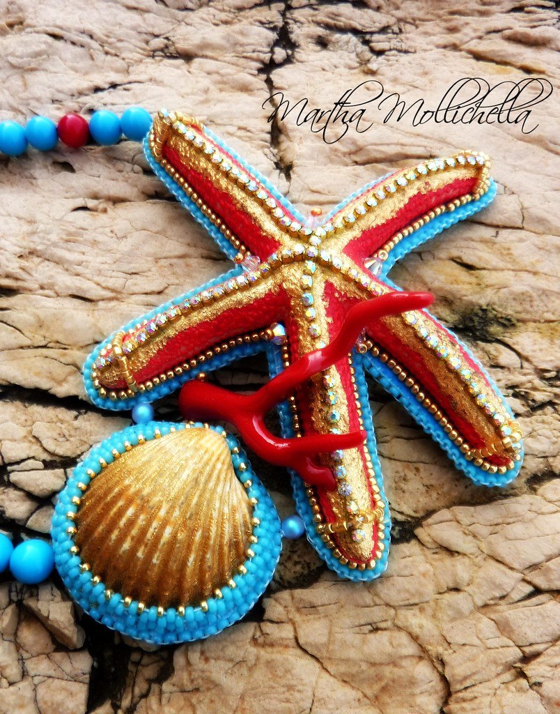 i gioielli del mare con stelle marine, conchiglie e corallo by Martha Mollichella
