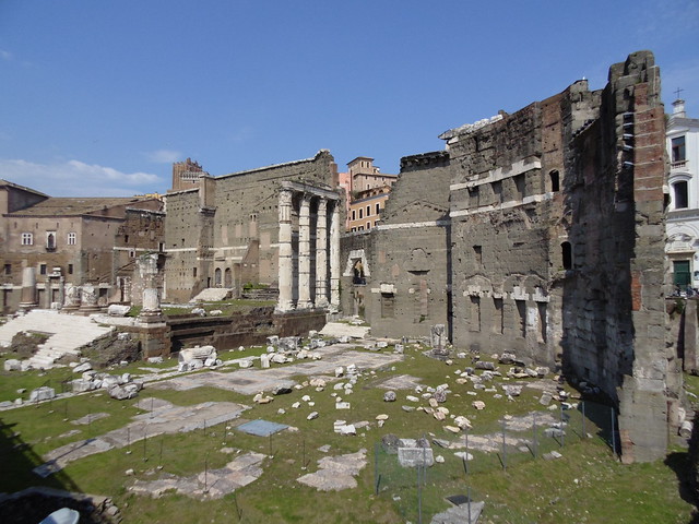 ¿Dinosaurios en la Antigua Roma? - Aciertos y errores en ROMA y alrededores (19)