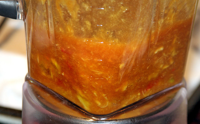 Alitas de Pollo Laqueadas con Salsa de Mango y Miel   (12)