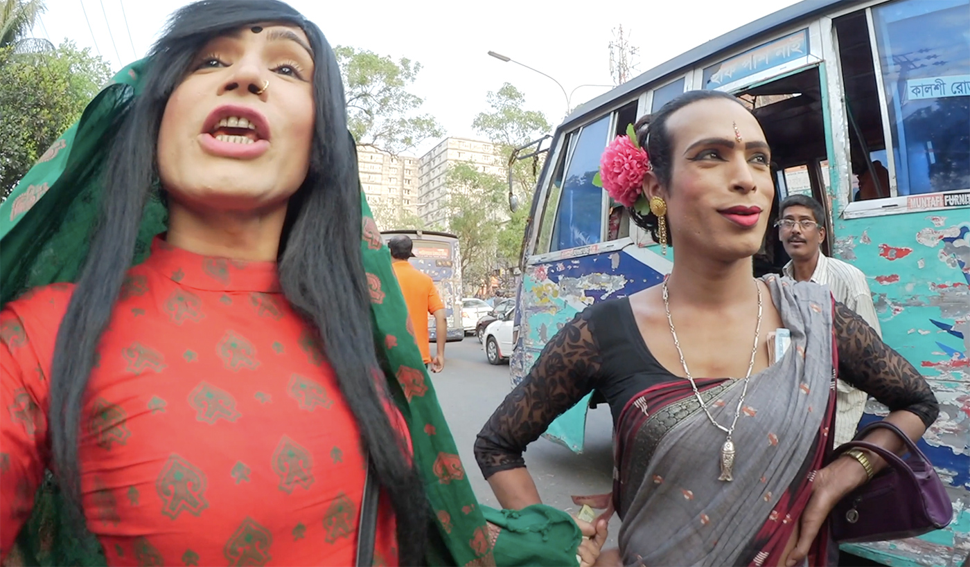В Индии на меня напали трансвеститы. 