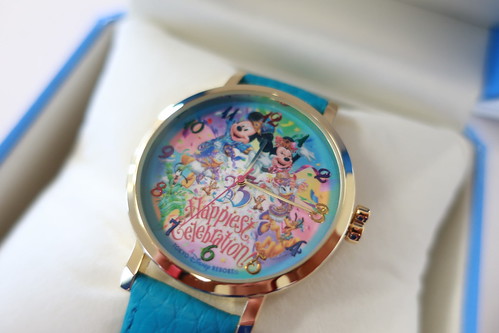 東京ディズニーリゾート35周年 腕時計 “Happiest Celebration!”が 