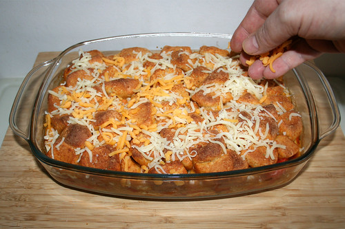 42 - Aus Ofen nehmen & mit Käse bestreuen / Take from oven & dredge with cheese